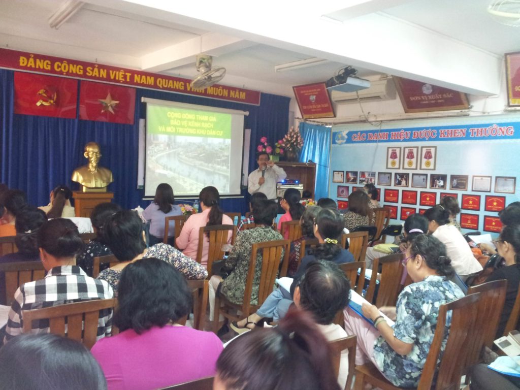 Buổi tập huấn kiến thức môi trường tổ chức bởi Chi cục Bảo vệ môi trường Thành phố Hồ Chí Minh, thực hiện bởi Công ty Cổ phần Phát triển GRECO đồng phối