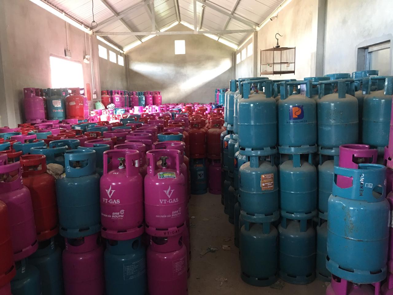 Tạm giữ số lượng lớn chai LPG có dấu hiệu vi phạm pháp luật tại Thừa Thiên Huế - Cổng thông tin Tổng cục Quản lý thị trường