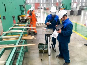 So sánh Quan trắc môi trường lao động và Quan trắc môi trường định kỳ